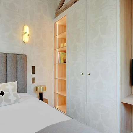 Beautiful - 2p - Vendome Square Apartman *